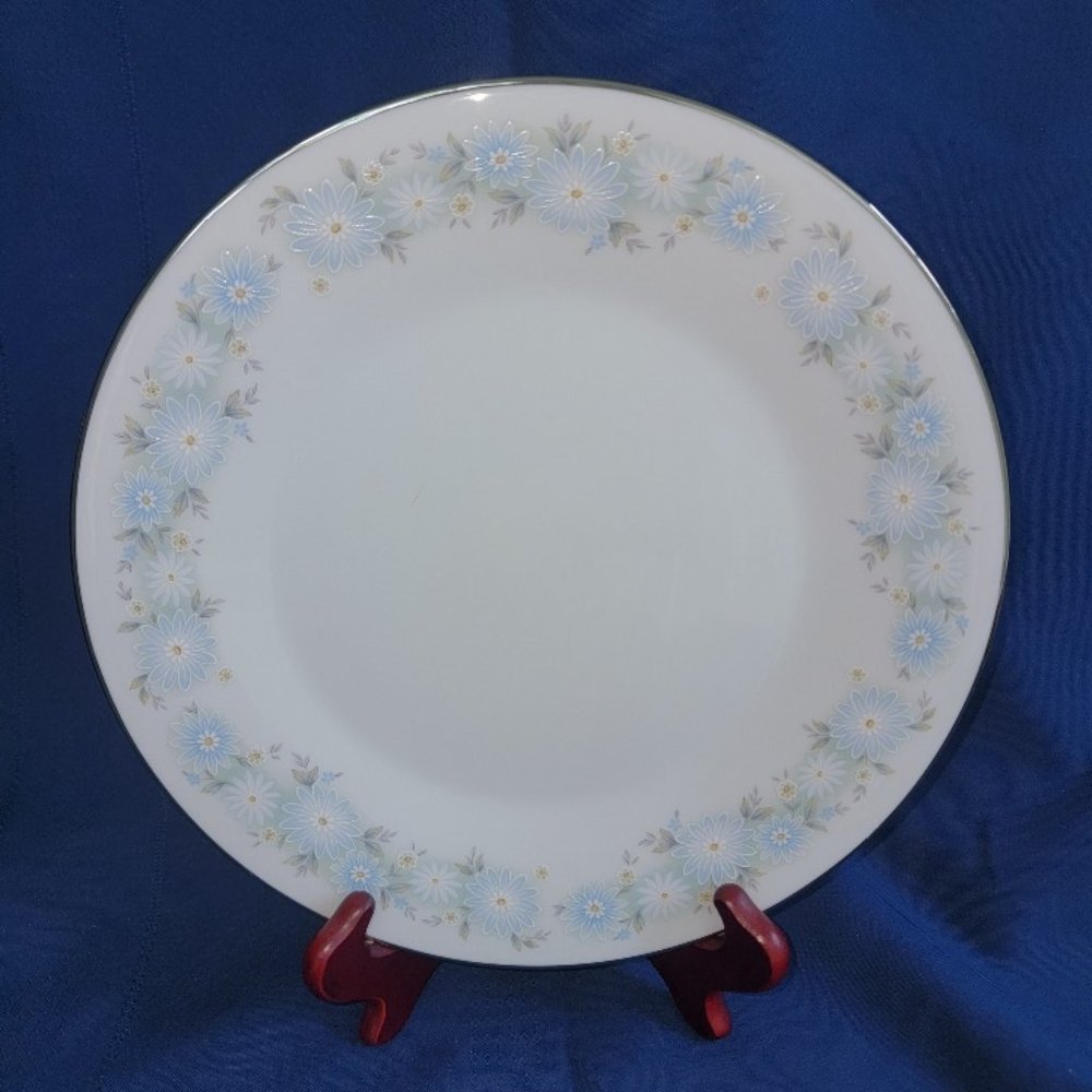 Noritake Blue Charm 10 1/2" Dinner Plate #6978